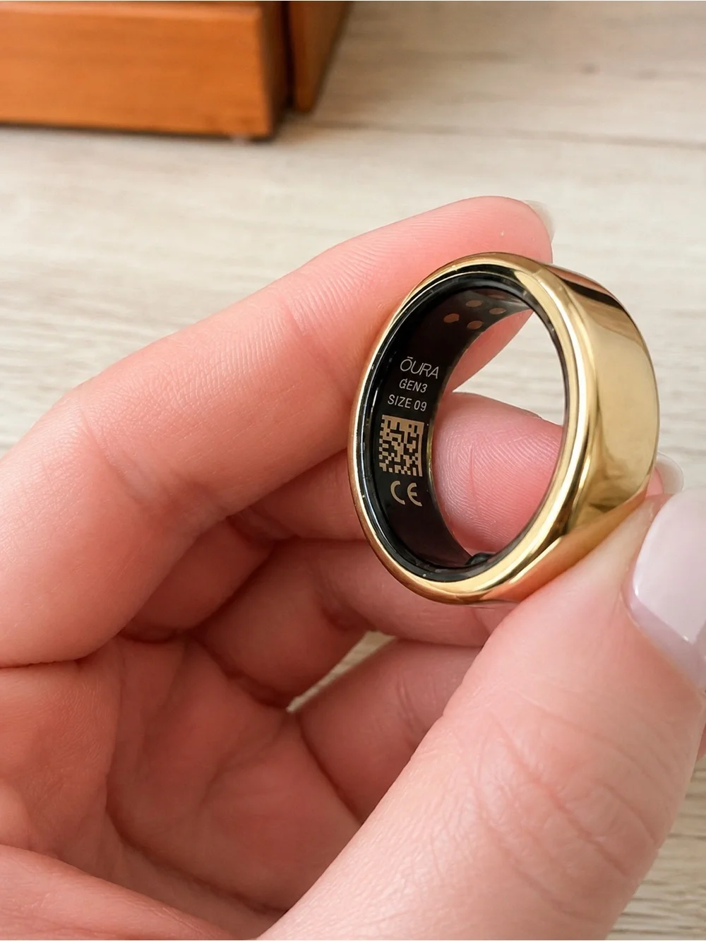 Oura Ring Gen3 Heritage Gold – Size 9 + Charger
